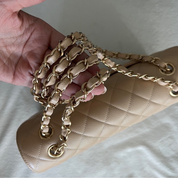 Chanel Medium Classic Beige - Microchip - Picture 2 of 11